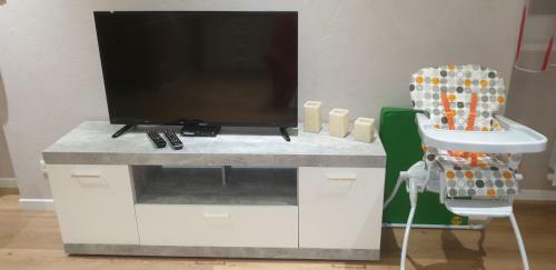 Apartamentos Meubl�s Du 25 N2 F2 Rdc