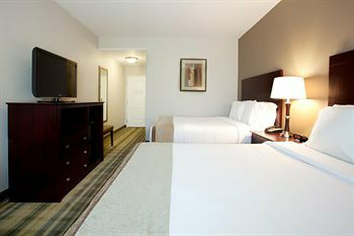 Holiday Inn Express Hotel & Suites Galliano