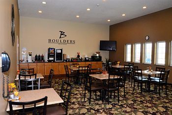 Hotel Boulders Inn & Suites Lake View