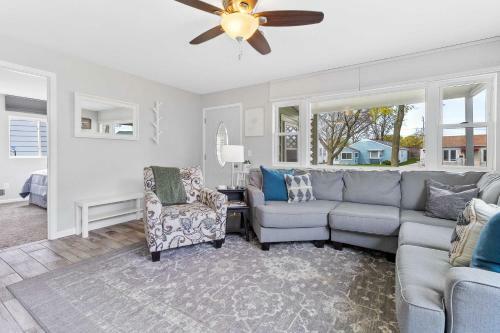 Bright And Updated Getaway With Furnished Patio!
