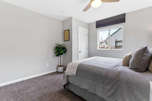 Bright And Updated Getaway With Furnished Patio!