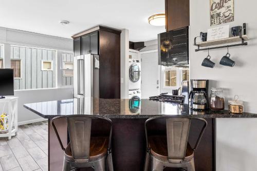 Bright And Updated Getaway With Furnished Patio!