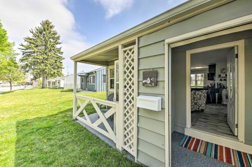 Bright And Updated Getaway With Furnished Patio!