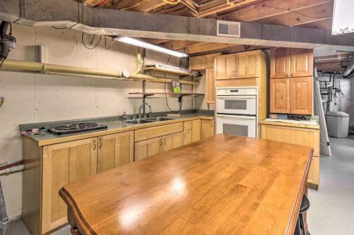 Lake Winnebago Getaway With Waterfront Family Fun!