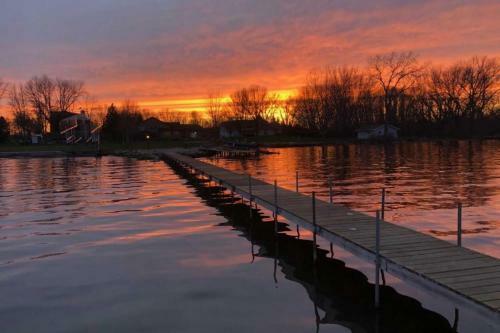 Lake Winnebago Getaway With Waterfront Family Fun!
