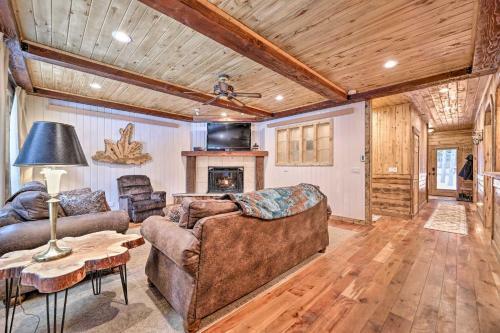 Alpine Home With Grill Less Than 2 Mi To Greys River!