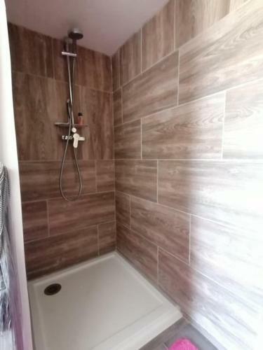 Bed & Breakfast La Roulotte Des Trois Arbres