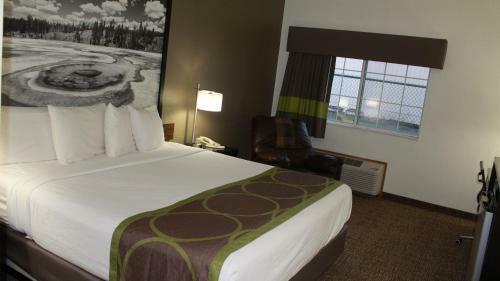 Hotel Super 8 Forest City