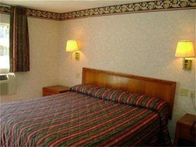 Motel Passport Inn & Suites Chaplin