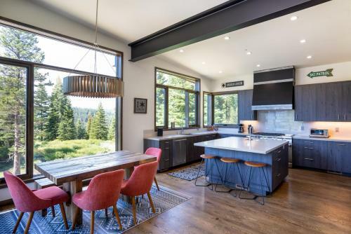 Olympic Valley - The Lodge At Sierra Crest