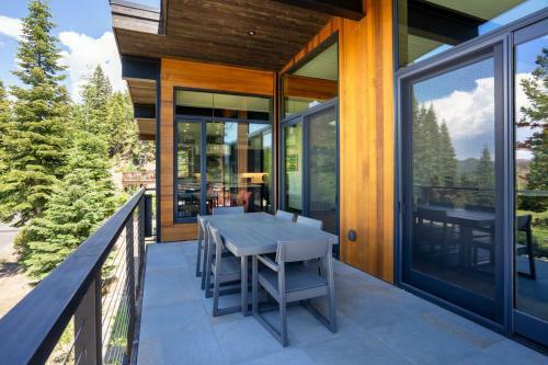 Olympic Valley - The Lodge At Sierra Crest