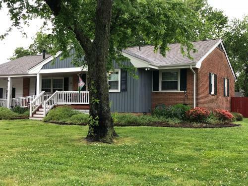 Large 5 Br 3ba Vacation Home Near Beaches