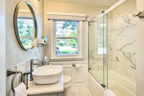 Charming Hampton Home With Yard, 2 Mi To Beach!