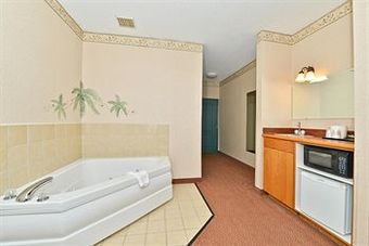 Hotel Americas Best Value Inn & Suites