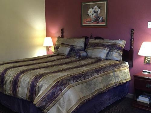 Motel First Western Inn - Fairmont City