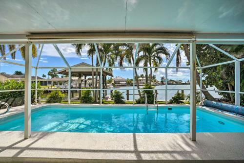 Naples Isle Of Capri Home With Canalfront Space