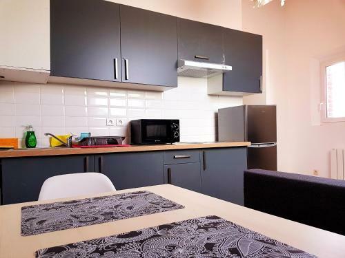 Persan Cosy Apart - Near Paris Asterix Roissy