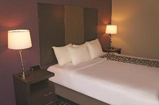Hotel La Quinta Inn Indianapolis North At Pyramids