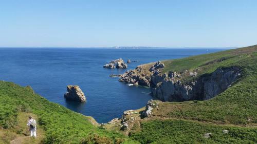 G�te 3*** Vue Sur Mer, Pointe Du Raz Et Terrasse