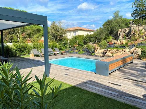 Villa-piscine-climatisation-bbq-proche Plage de Palombaggia