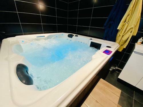 Apartamento Jacuzzi Dans Appartement T2 Centre-ville