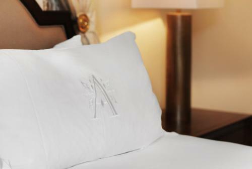 Hotel The Arrabelle At Vail Square A Rockresort