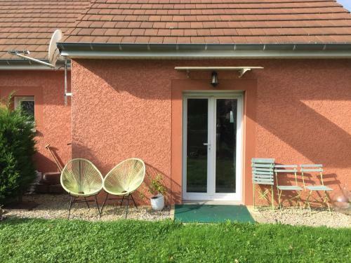 Maison � La Campagne � 2km Du Circuit De Bresse