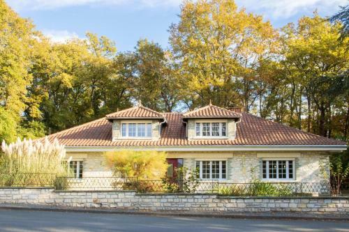 Le Clos Des Ch�nes - 5 Minutes De Poitiers