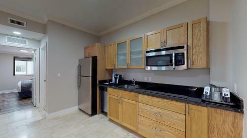 Euro Suites Hotel Miami Doral