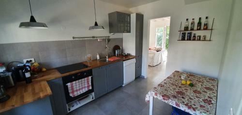 Belle Maison Acc�s Plage � Pied � La Garde St Cast