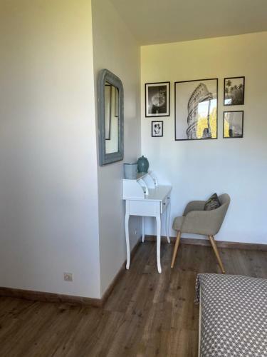 Hostal Chambres Et Table D'h�tes Le C�dre Aveyron