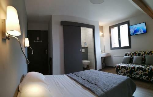 Hostal Le Grand Chatelard H�tel Bar Restaurant