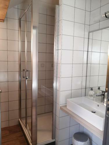 Hostal Le Grand Chatelard H�tel Bar Restaurant