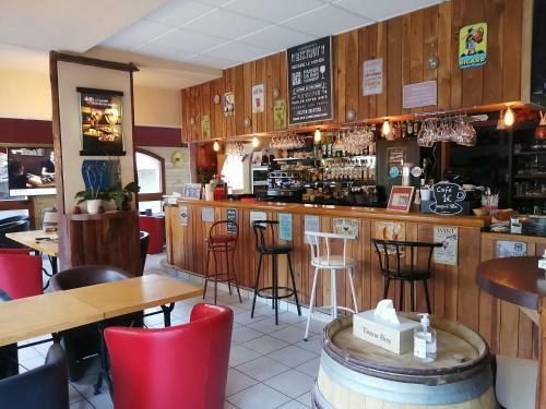 Hostal Le Grand Chatelard H�tel Bar Restaurant