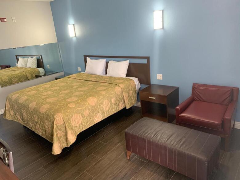 Motel Crescent Inn