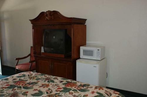 Motel Hwy Express Inn And Suites