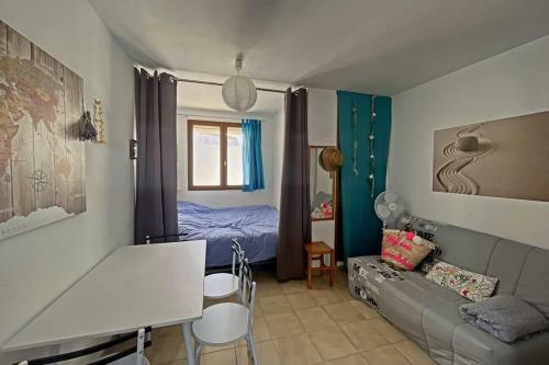 Apartamento R�f Ls56 : Studio 4 Pers Carriero Di Pounentaou