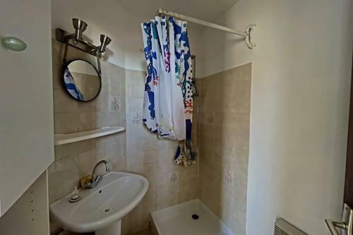 Apartamento R�f Ls56 : Studio 4 Pers Carriero Di Pounentaou