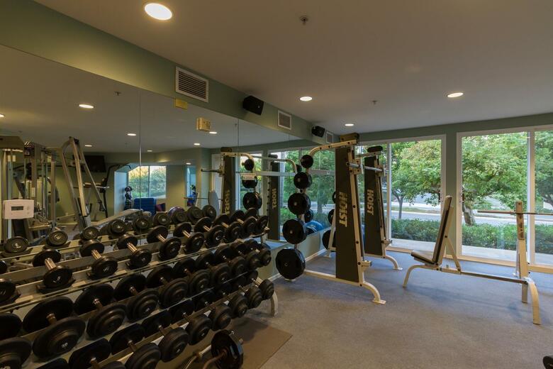 Grand Pacific Palisades Resort & Hotel