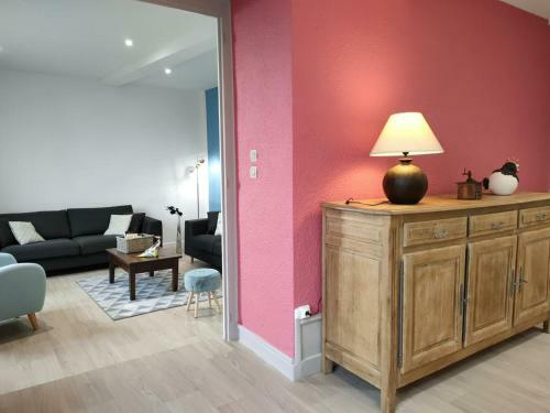 G�te Saint-haon-le-ch�tel, 3 Pi�ces, 6 Personnes - Fr-1-496-254