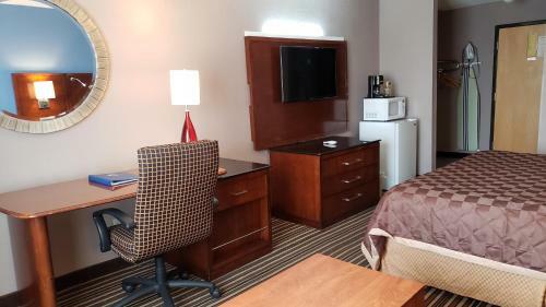 Motel America's Best Inn & Suites