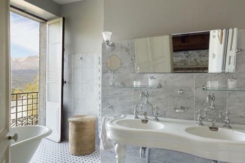 Authentic Apart 2br City Center + Mountain View