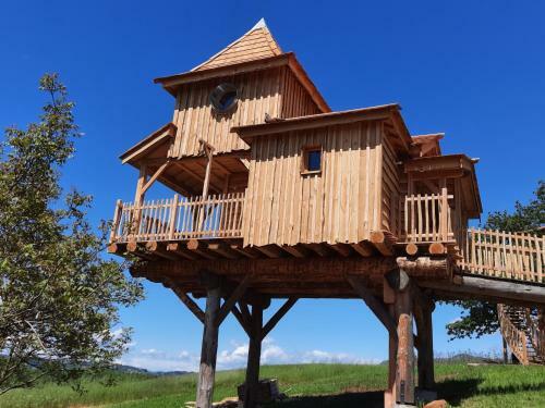 Hostal Roulottes Au Pied Du Vercors