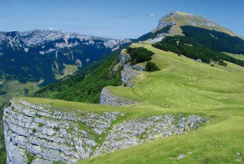 Hostal Roulottes Au Pied Du Vercors