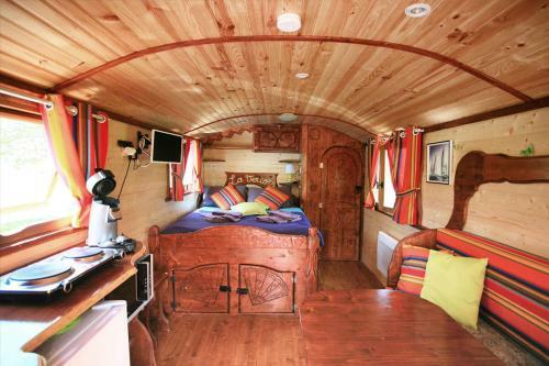 Hostal Roulottes Au Pied Du Vercors