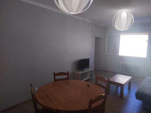 Apartamento Maison de Village Confortable Enti�rement R�nov�e