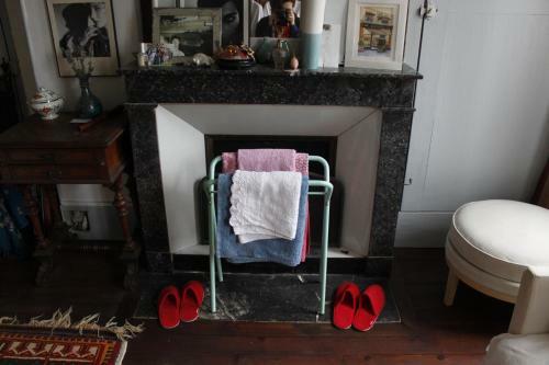 Hostal Avenue Du Ch�teau