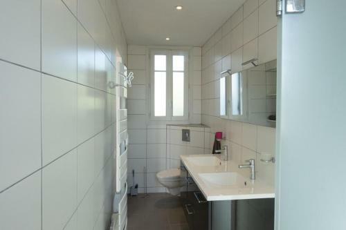 Immaculate 6-bed House In Saint-julien-en-born