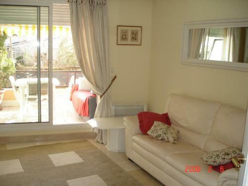 Water Front One Bed Room Apartment For Beach Lovers