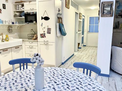 Petite Maison De Vacance Tr�s Proches De La Mer
